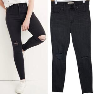 Madewell 9" High-Rise Distressed Skinny Jean in Black size 27